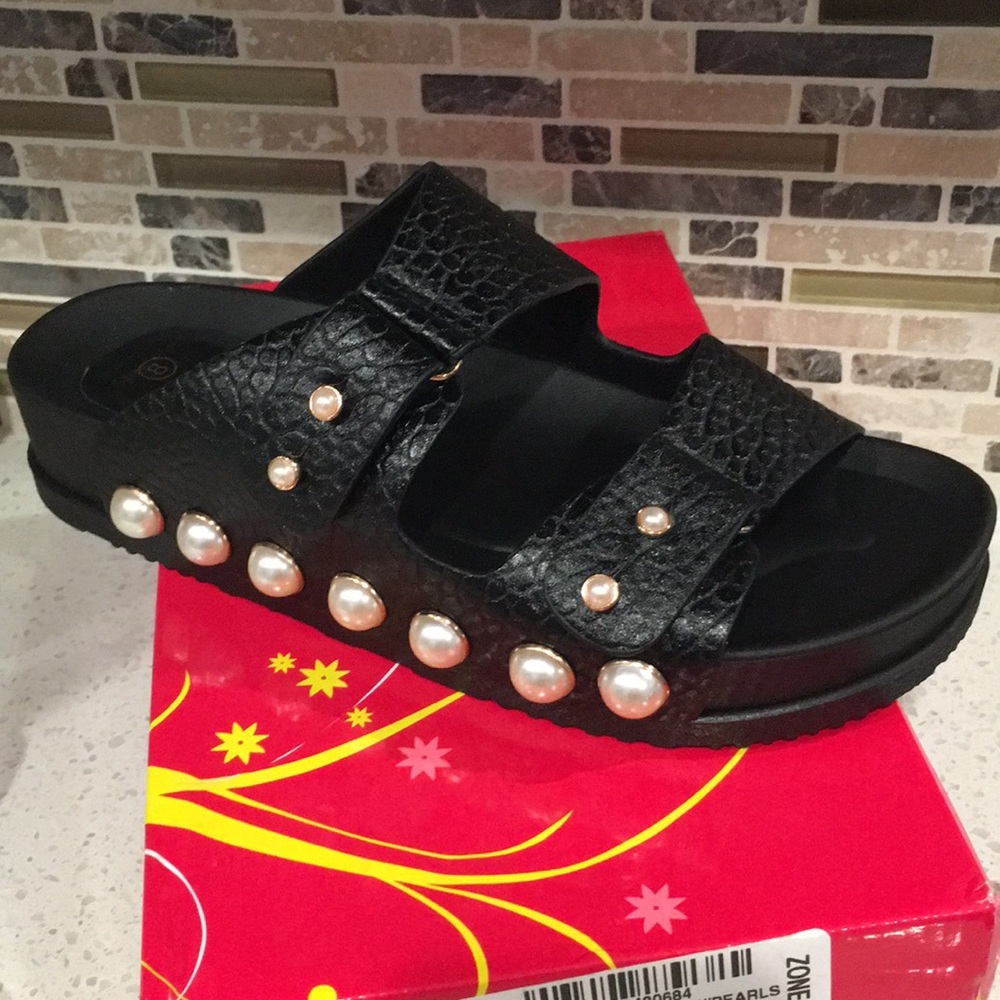 Size 8 Birkenstock- like sandals
